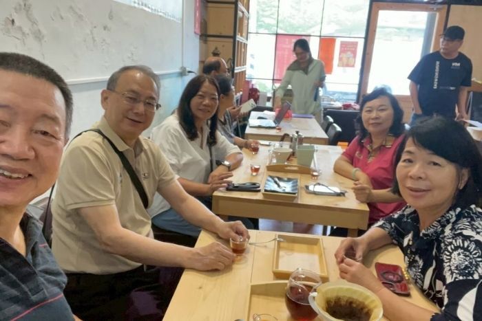 小組進行文化創意發想討論